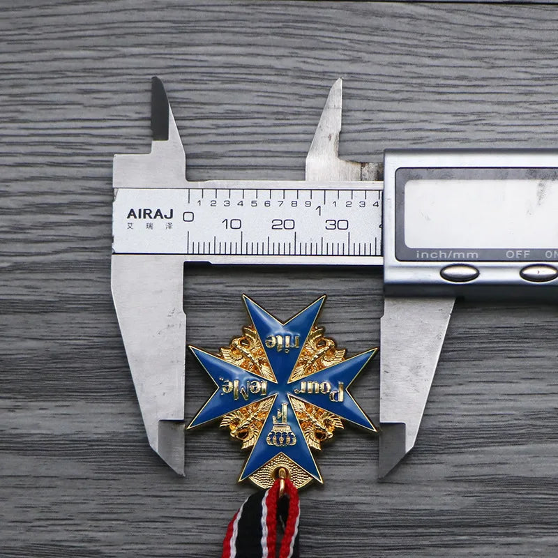 Spot Prussian MINI Blue Brave Merit Medal Keychain Film and Television Props