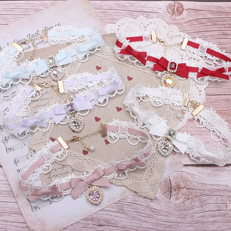 Lolita-Style Lace Choker Pearl Heart Rhinestone Necklace Lolita Pendant Girl Sweet Pearl Necklace with Heart Pendant for Women