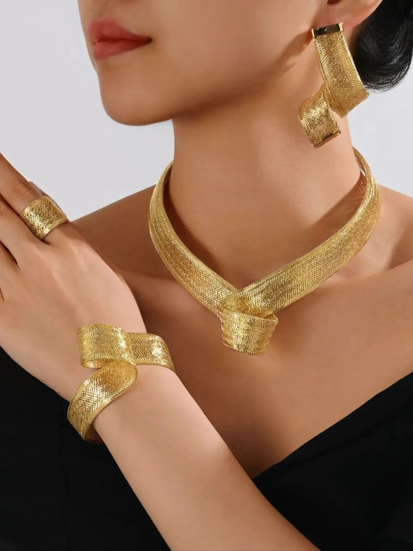 5 Pcs/set Luxury 18K Gold-plated Brass Designer Jewelry Collection, Brand Bracelets, Necklaces, Earrings, Jewelry for Women