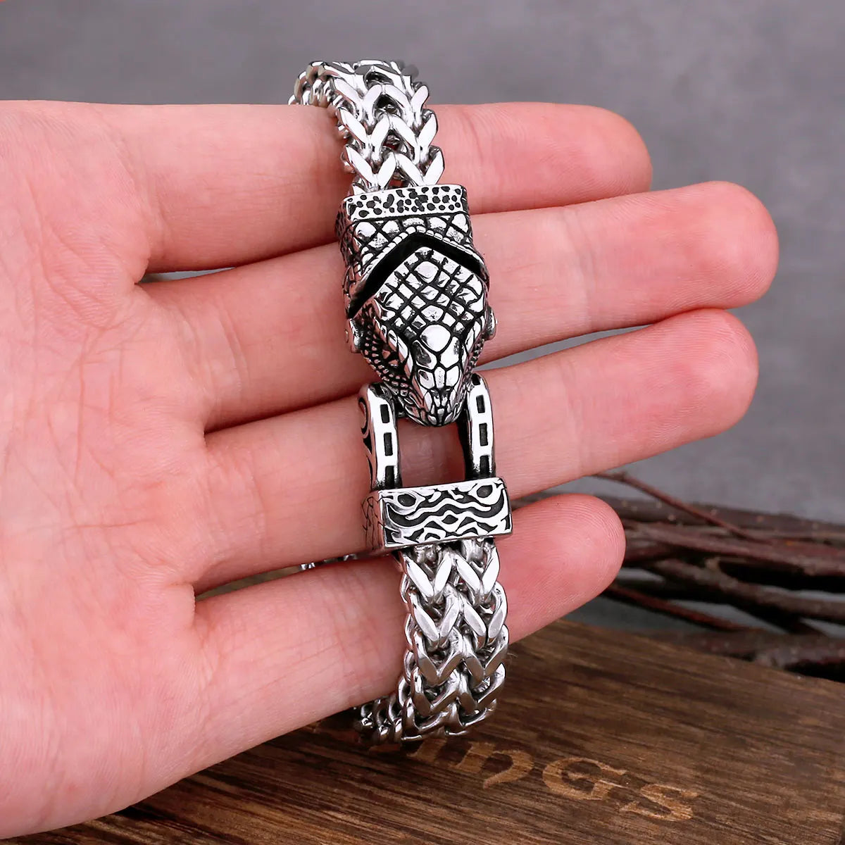 High Quality Nordic Viking Never Fade Stainless Steel Dominant Snake Head Bracelet Men Jewelry Gift Fashion Punk Charm Bracelet
