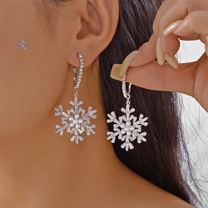 New Shiny Snowflake Earrings for Women Unique Imitation Pearl Long Chain Rhinestone Retro Pendant Earrings Fashionable Jewelry