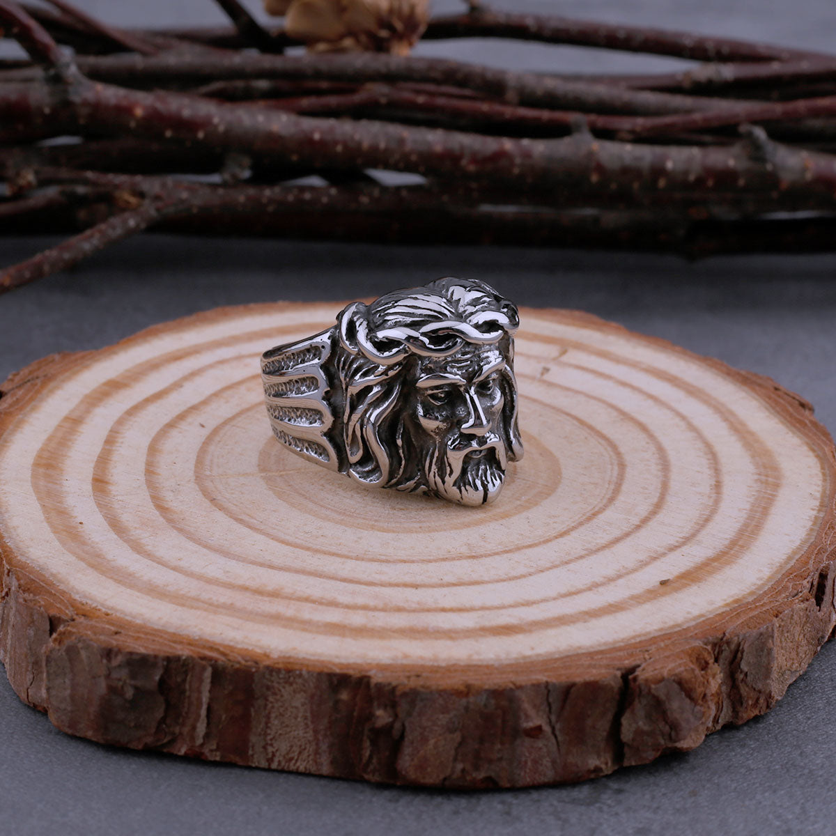 Stainless Steel Vintage Jesus Head Ring Men's High Quality Fashion Punk Catholic Faith Cross Ring Religious Biker Jewelry Gift