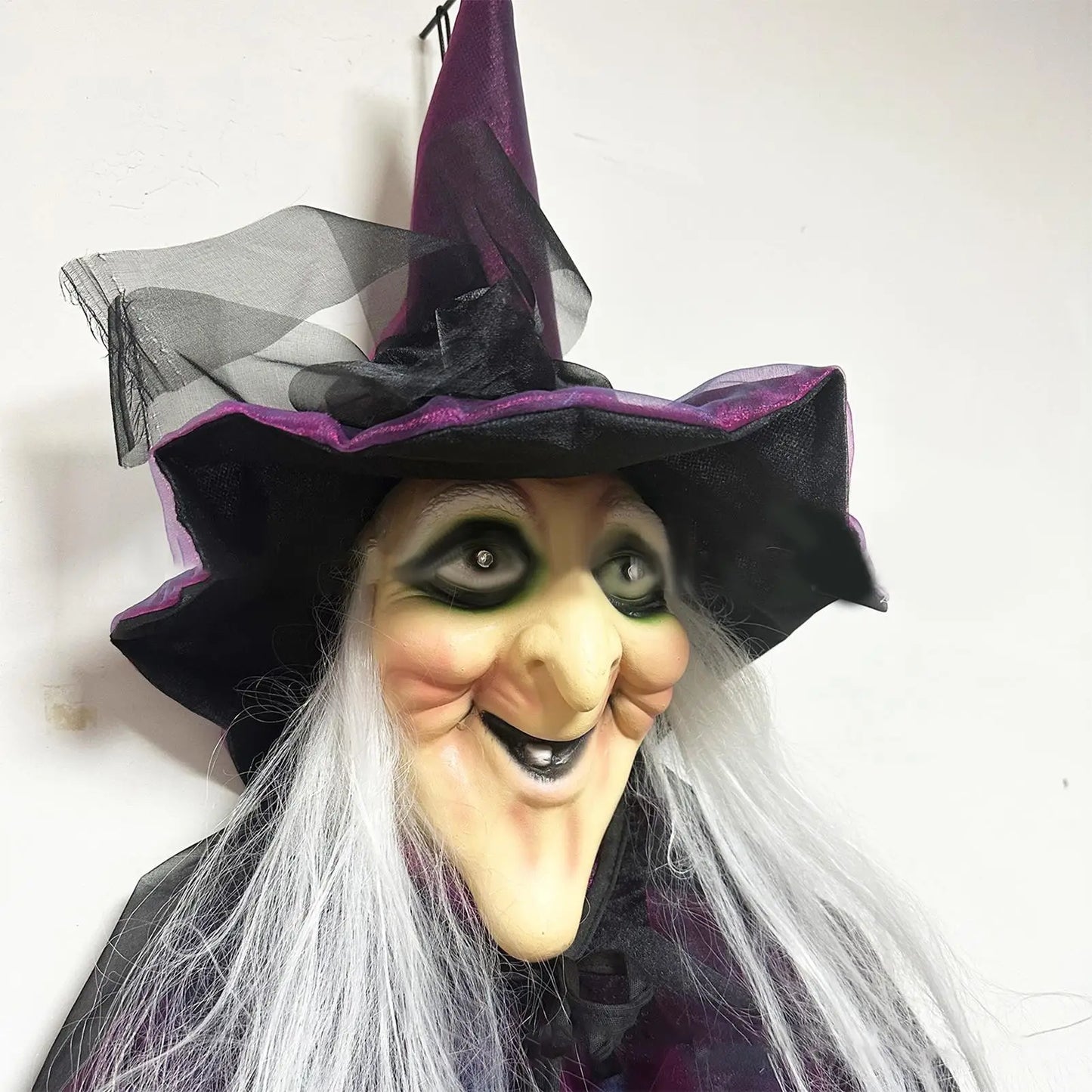Halloween Colourful Glow Creepy Sound Activated Witch Decorations Halloween light up decoration props for Home Holidays Outdoor