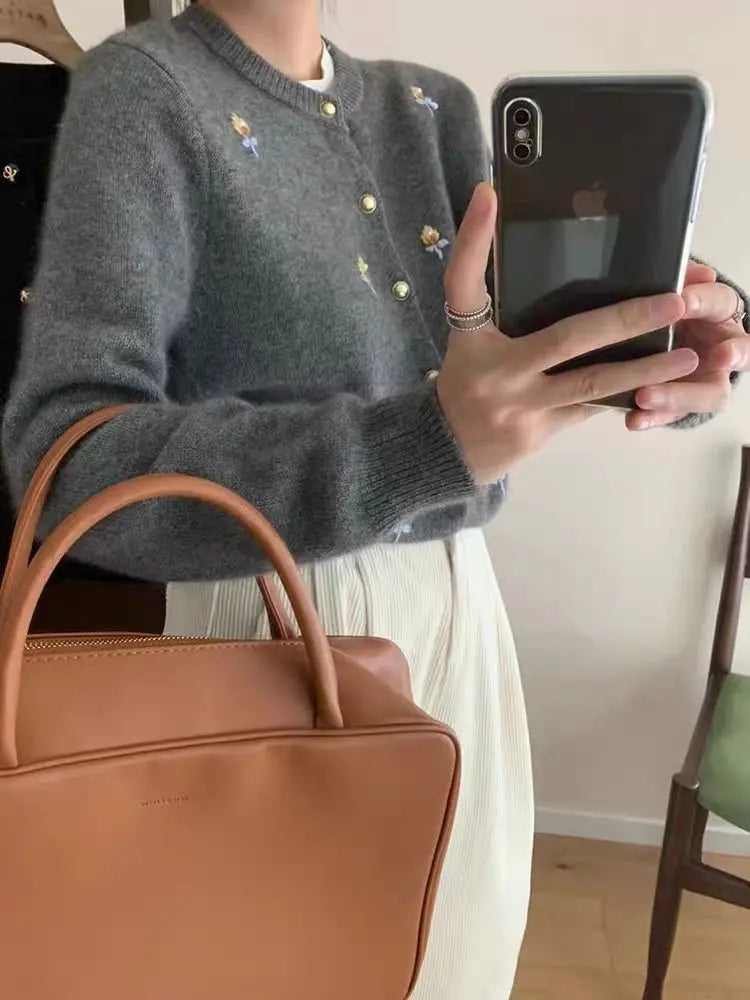 Grey Embroidered Raccoon Velvet Sweater Jacket for Women's Autumn and Winter 2024 New Lazy Style Korean Knitted Cardigan Top