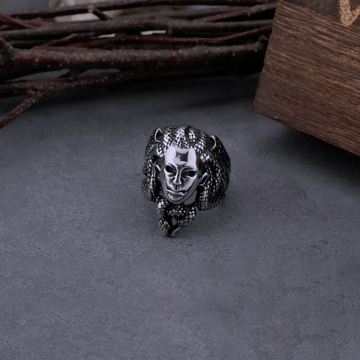 Stainless Steel Vintage Greek Mythology Medusa Ring Men and Women Punk Hip Hop Gothic Snake Ring Fashion Jewelry Party Gift