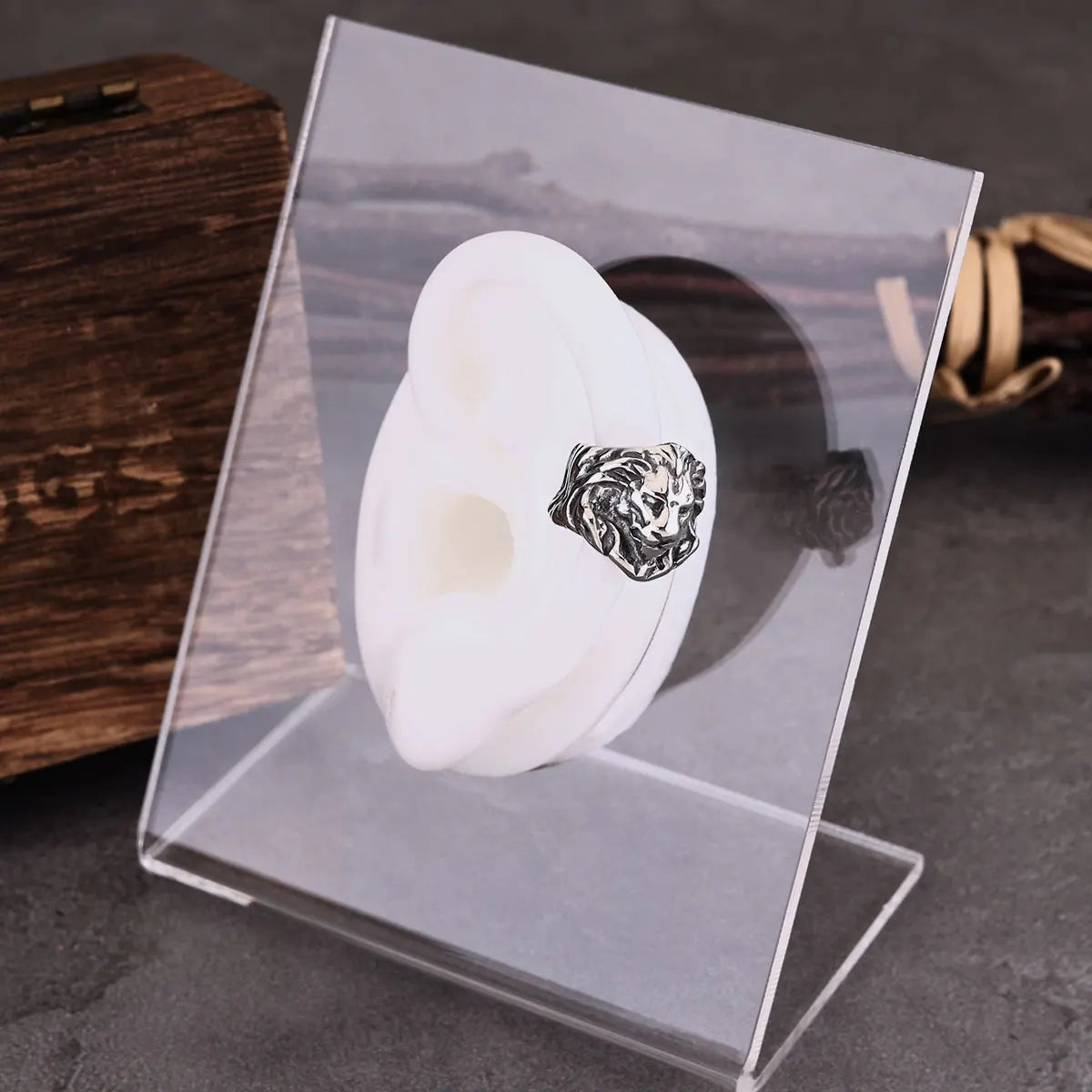 Stainless Steel Domineering Lion Head Clip Earring Female Rock Hip Hop Ear Accessories Jewelry Punk Party Wedding Earring Gift