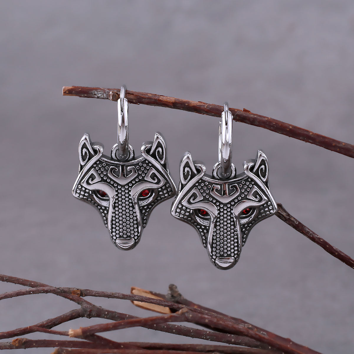 Vintage Vikings Wolf Drop Earrings For Men Fashion Celtic Rune Amulet Accessories Stainless Steel Hip Hop Biker Charm Jewelry