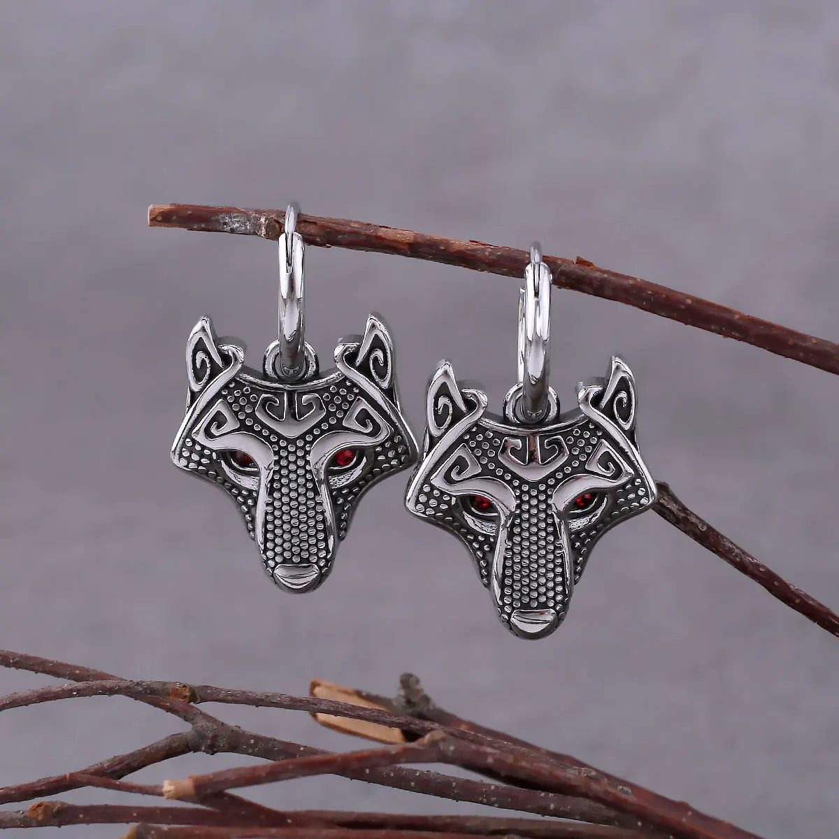 Vintage Vikings Wolf Drop Earrings For Men Fashion Celtic Rune Amulet Accessories Stainless Steel Hip Hop Biker Charm Jewelry