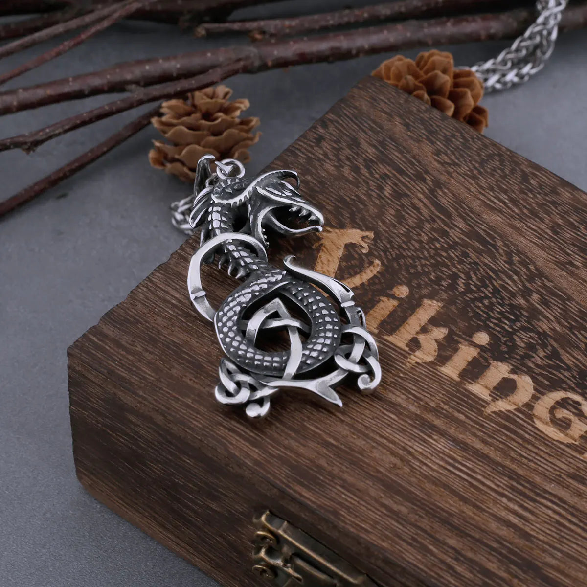 Nordic Viking Retro Dragon Necklace Men's Rattlesnake Amulet Hip Hop Stainless Steel Dragon Pendant Viking Animal Jewelry Gift