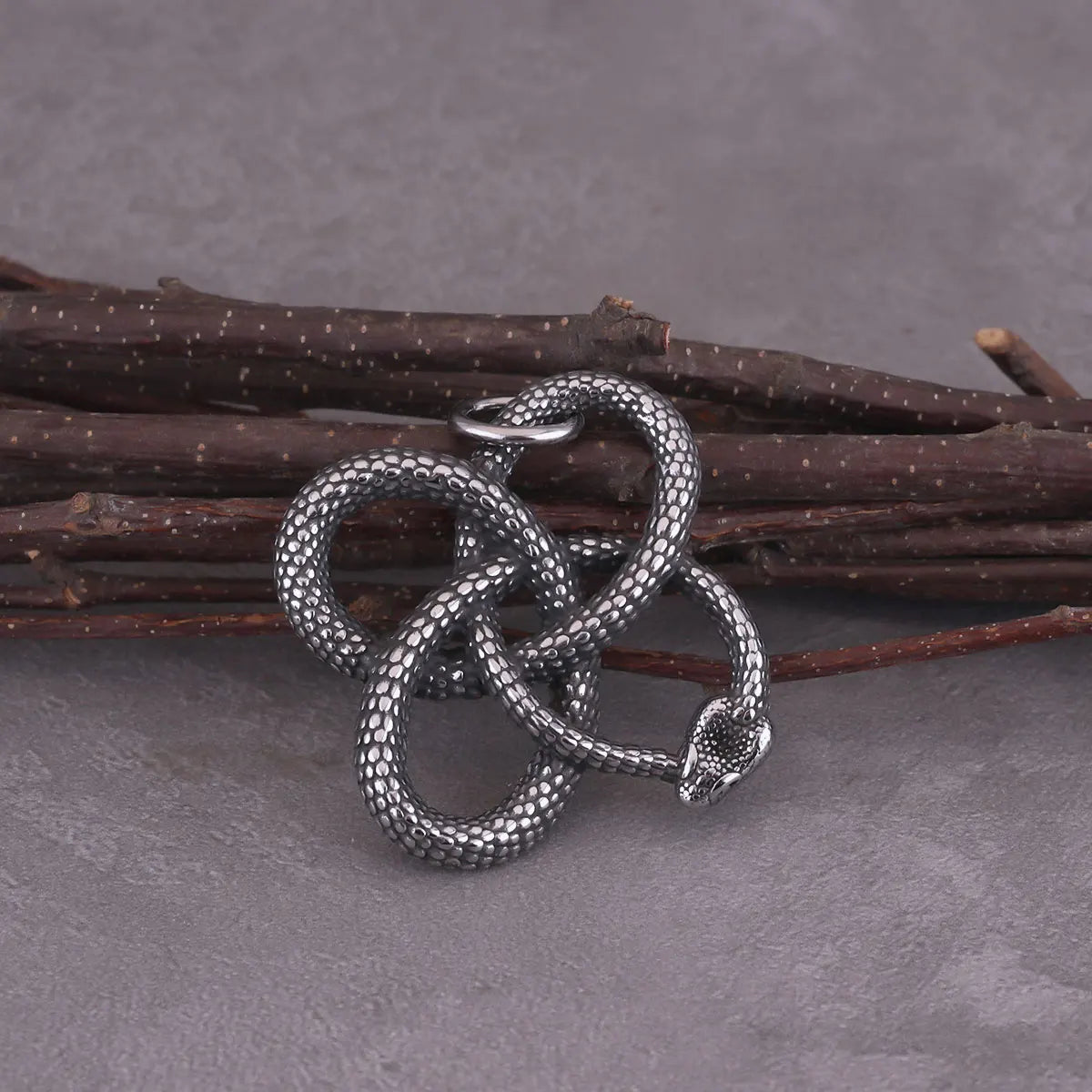 Stainless Steel Creative Design Winding Snake Pedant Necklace Women Men Black Plated Handmade Necklace Party Club Jewelry