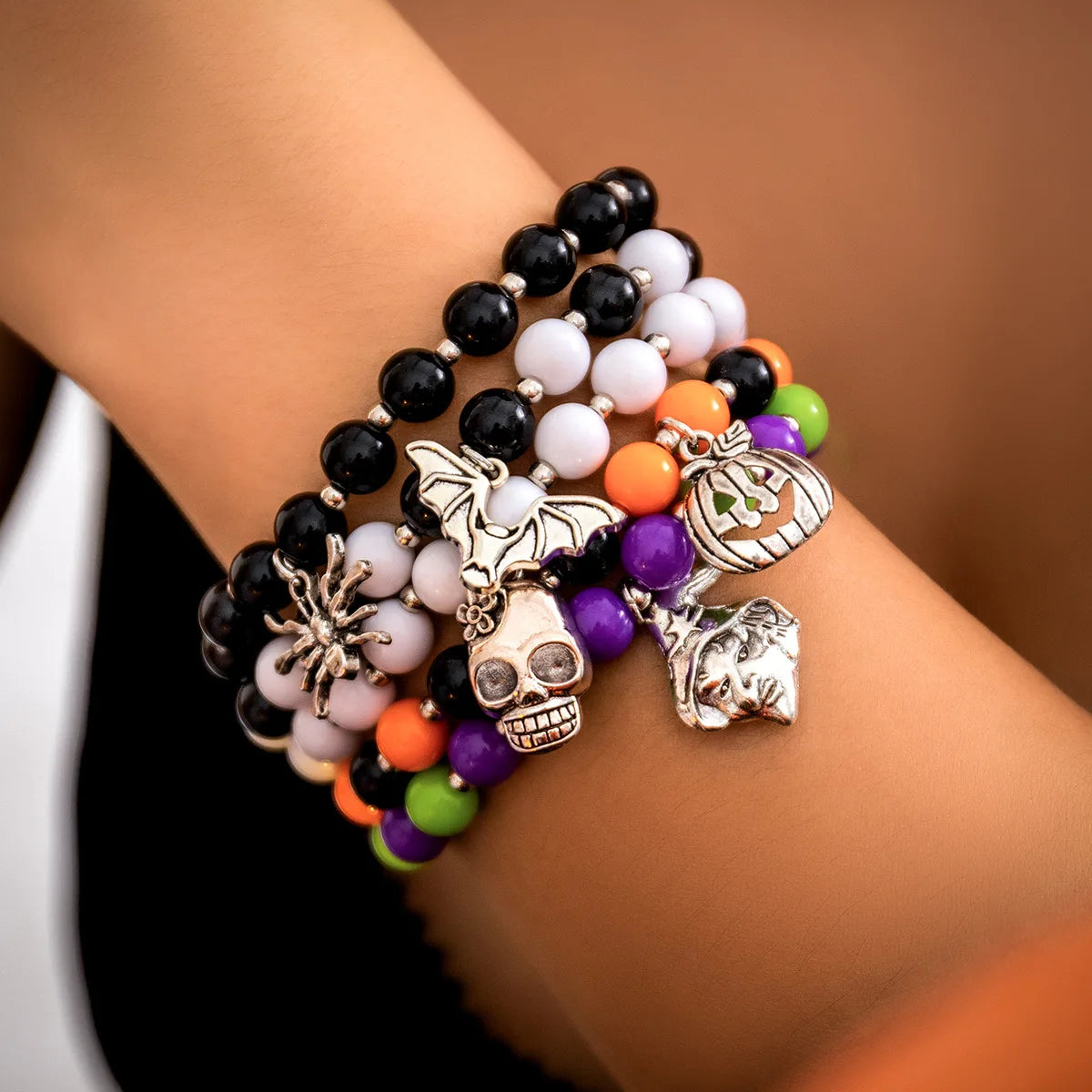 5pcs/Set Halloween Grimace Beaded Bracelet Set Holiday Party Skeleton Witch Pumpkin Head Woman Jewelry New Party Year's Gift