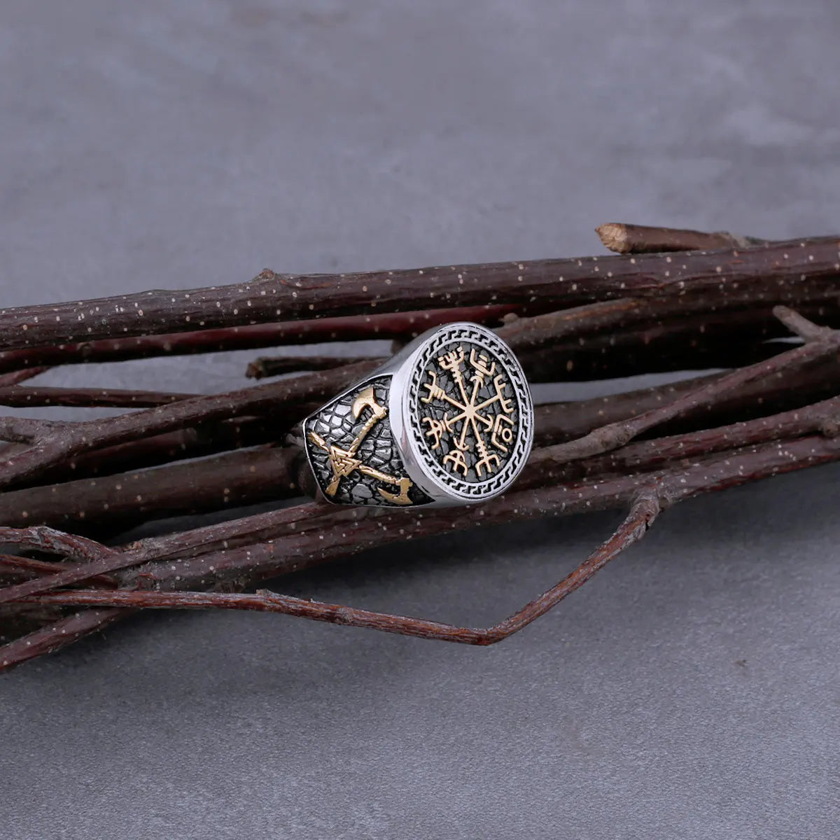 Nordic Viking Axe Vegvisir Compass Ring Men Stainless Steel Vintage Fashion Hip Hop Biker Ring Punk Awe of Helmet Amulet Jewelry