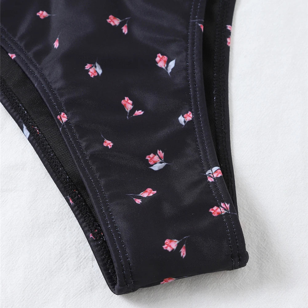 Sexy Black Floral Print Holiday Swimwear String Triangle 3 Piece Bikini Set Sexy Swimsuit Women Biquinis 2025 Bikinis De Mujer