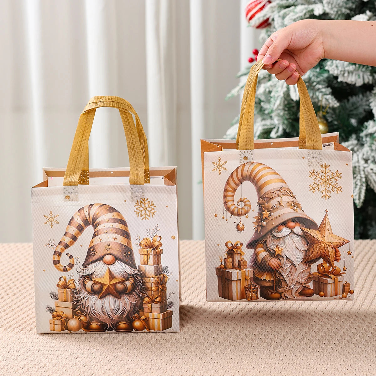 4pcs Christmas Gift Packaging Bags Dwarf Non-Woven Tote Bag with Handle 2025 Christmas Decoration For Home New Year Gift Bags