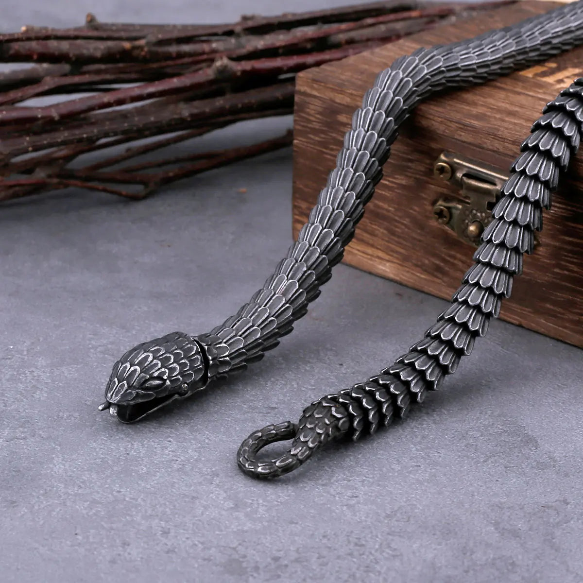 Stainless Steel Viking Ouroboros Necklace Men's Punk Gothic Snake Necklace Fashion Biker Vintage Charm Jewelry Gift Wholesale