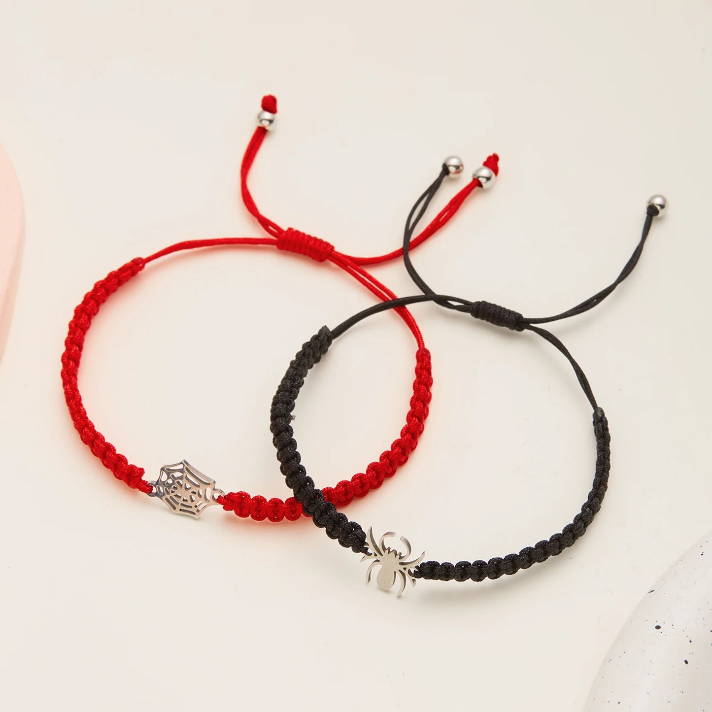 Fashion Halloween Couple Bracelets Classic Spider Spider Web Pendant Black Red Braid Rope Matching Bracelets Friendship Jewelry
