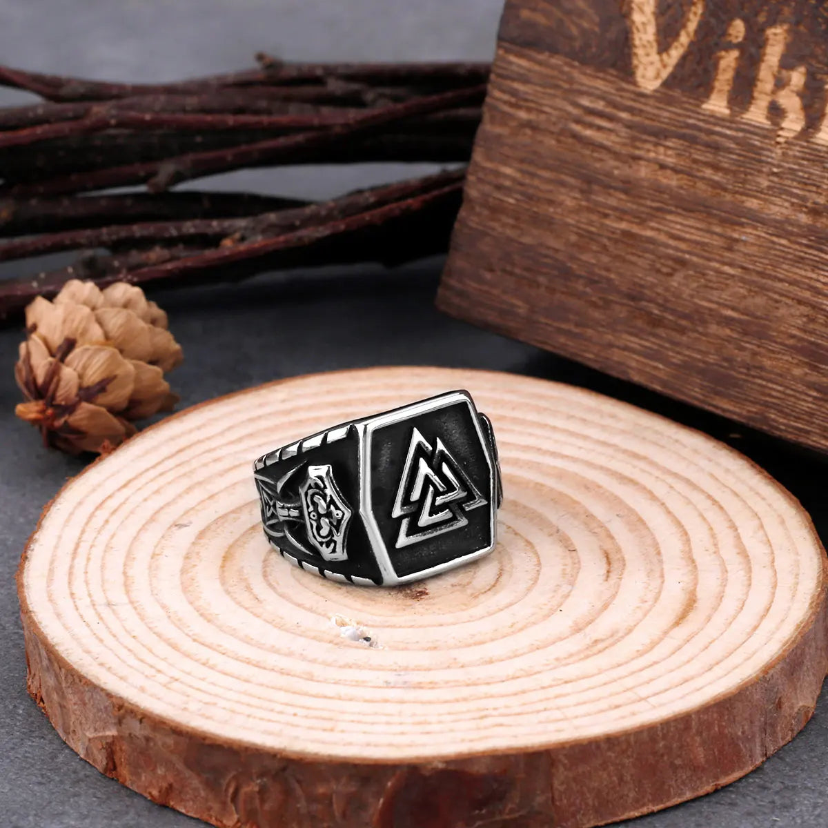 316L Stainless Steel Odin Rune Ring Navia Scandi Men's Amulet Rune Ring Gothic Classic Punk Retro Trend Party Jewelry Gift Box