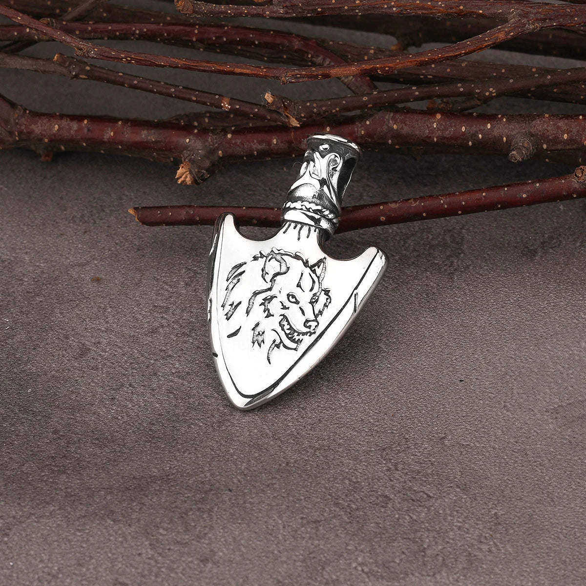 Vintage Viking Weapon Spear Pendant Necklace Stainless Steel Nordic Wolf Totem Amulet Jewelry Halloween Party Gift for Men Women