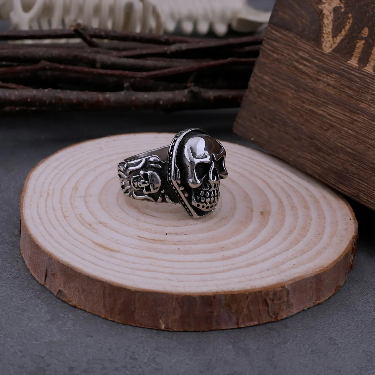 New Stainless Steel Trend Neo-Gothic Skull Ring Temperament Men's Fashion Hip Hop Retro Ring Biker Jewelry Gift Dropshipping