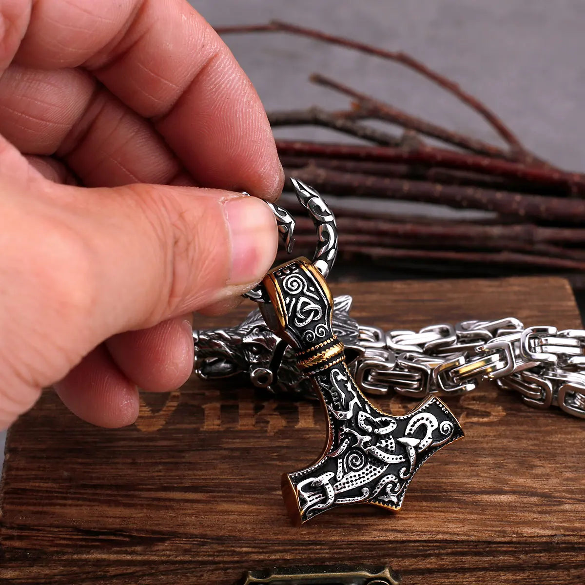 Glamorous Stainless Steel Wolf Head Necklace Viking Creativity Thor's Hammer Pendant Punk Hip Hop Rock Party Cool Jewelry Gifts
