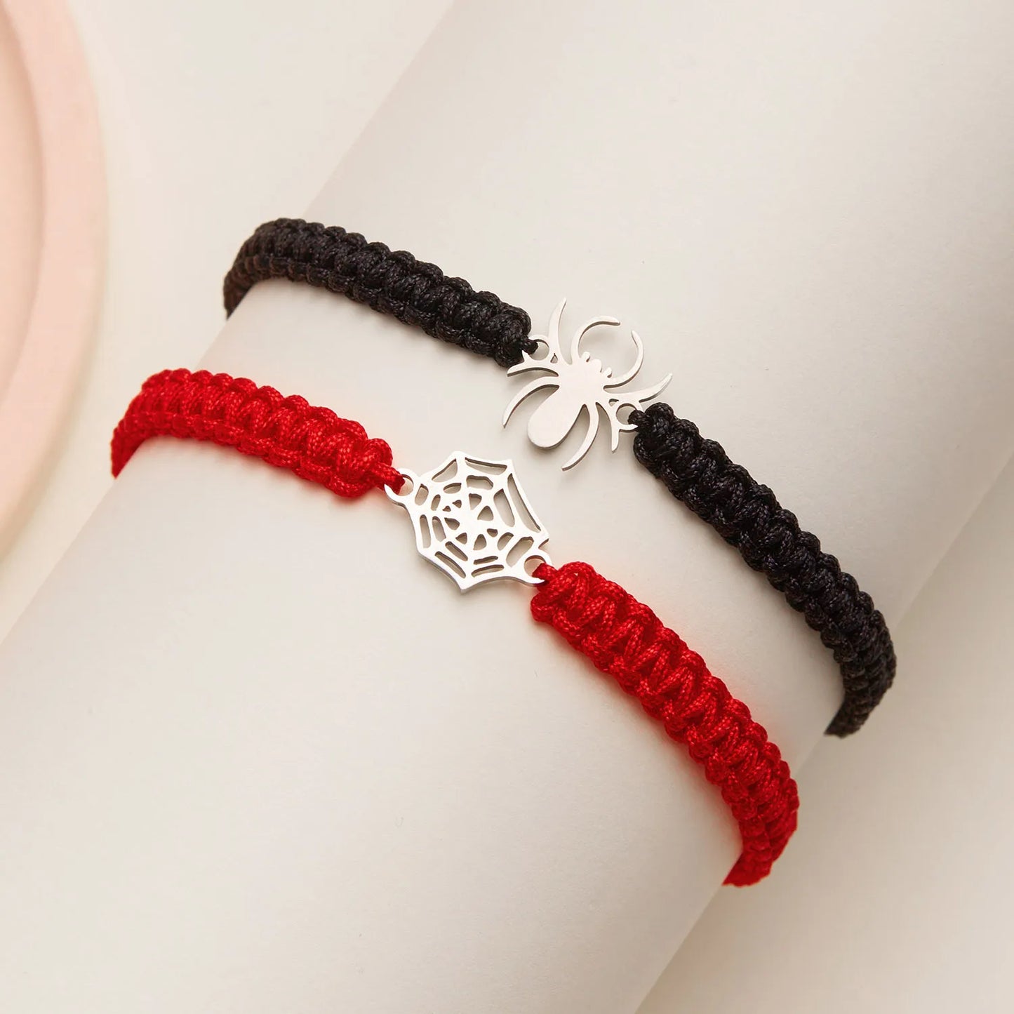 Fashion Halloween Couple Bracelets Classic Spider Spider Web Pendant Black Red Braid Rope Matching Bracelets Friendship Jewelry
