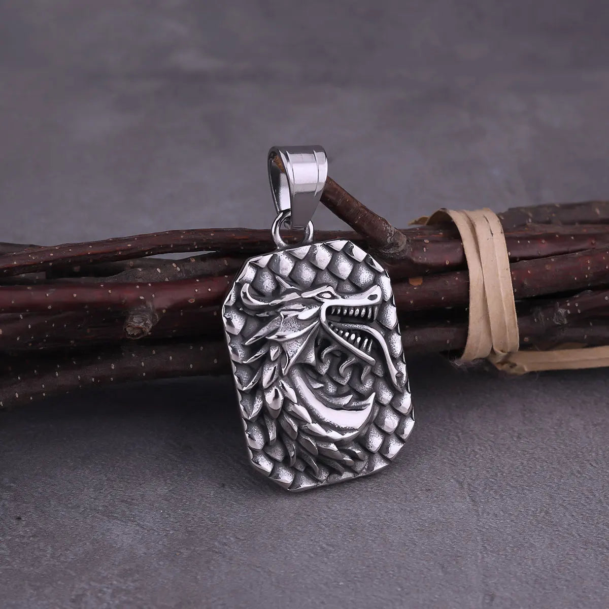 Vintage Vikings Animal Dragon Ouroboros Pendant Carved Scales Texture Stainless Steel Jewelry Scandinavian Amulet Necklace Gift