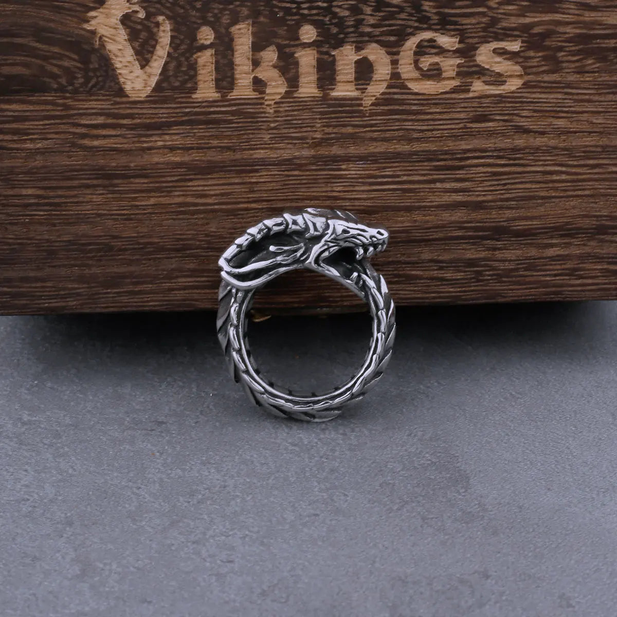 Stainless Steel Viking Ouruboros Self Devourer Dragon Ring Ring Men's Fashion Vintage Animal Dragon Ring Viking Jewelry Gift