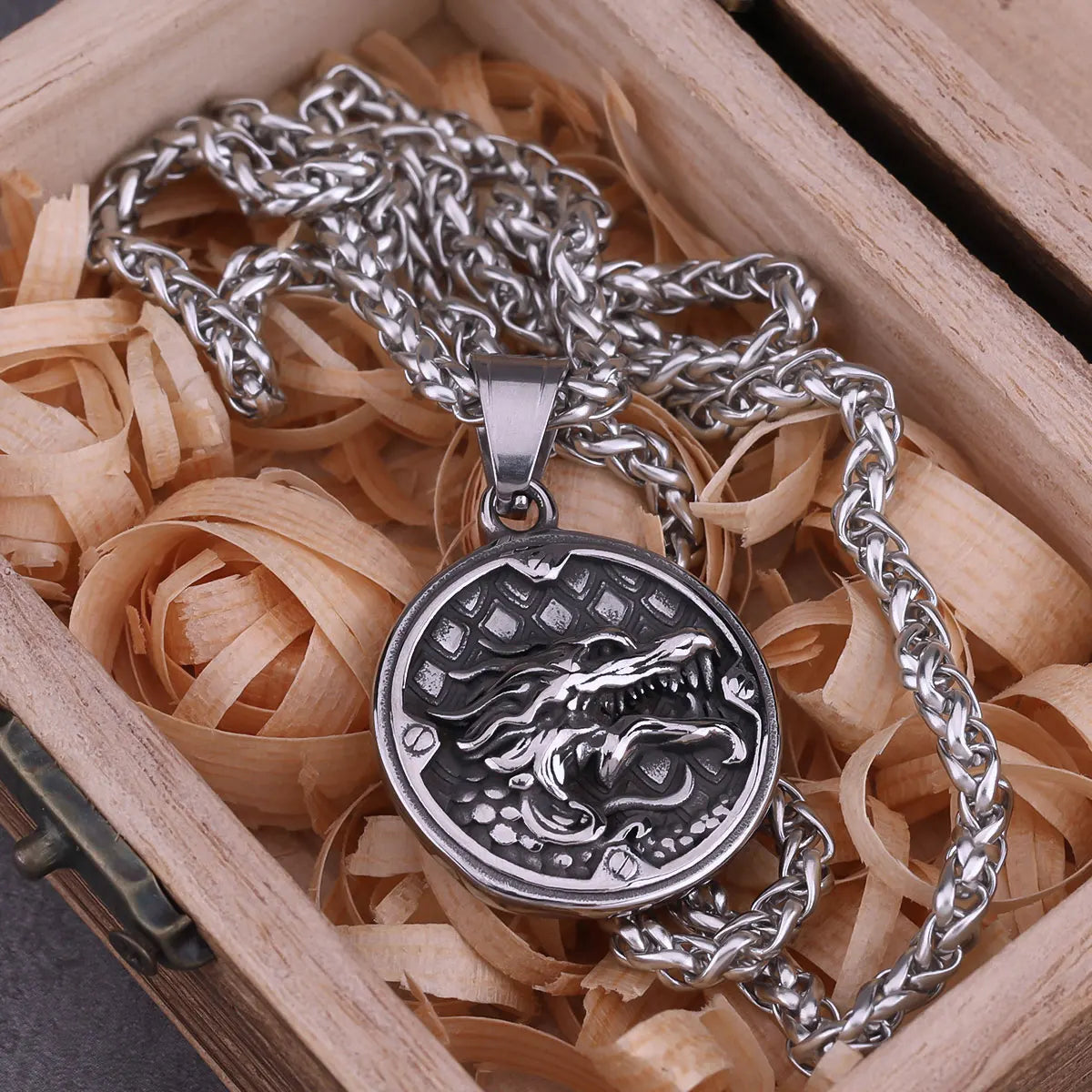 Vintage Vikings Animal Dragon Ouroboros Pendant Carved Scales Texture Stainless Steel Jewelry Scandinavian Amulet Necklace Gift