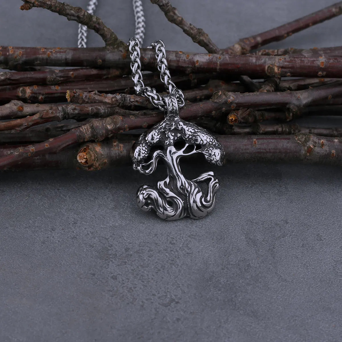 Stainless Steel Viking Tree of Life Yggdrasil Necklace Men's World Tree Protection Pendant Scandinavian Viking Jewelry Gifts
