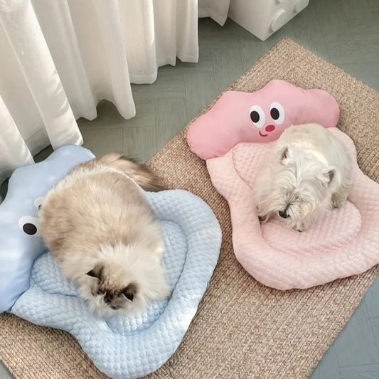 Summer Cooling Pet Cat Bed Cushion Ice Pad Dog Sleeping Cloud Shape Mat for Puppy Dogs Pet Kennel Top Quality Cool Blue Mat
