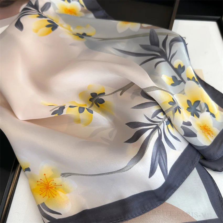 Imitated Silk Headcloth Fashion Flower Print Square Shawls Popular 70X70cm Bandanna Kerchief Sun Protection Silk Scarves Tie Bag