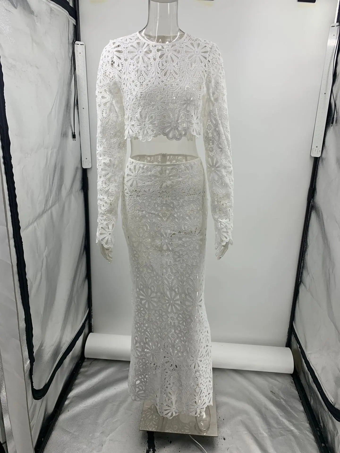 White Elegant Embroidery Hollow Out Beach Dresses Set Sexy See Though Crop Tops Long Skirts Women Sets Summer Women Outfits