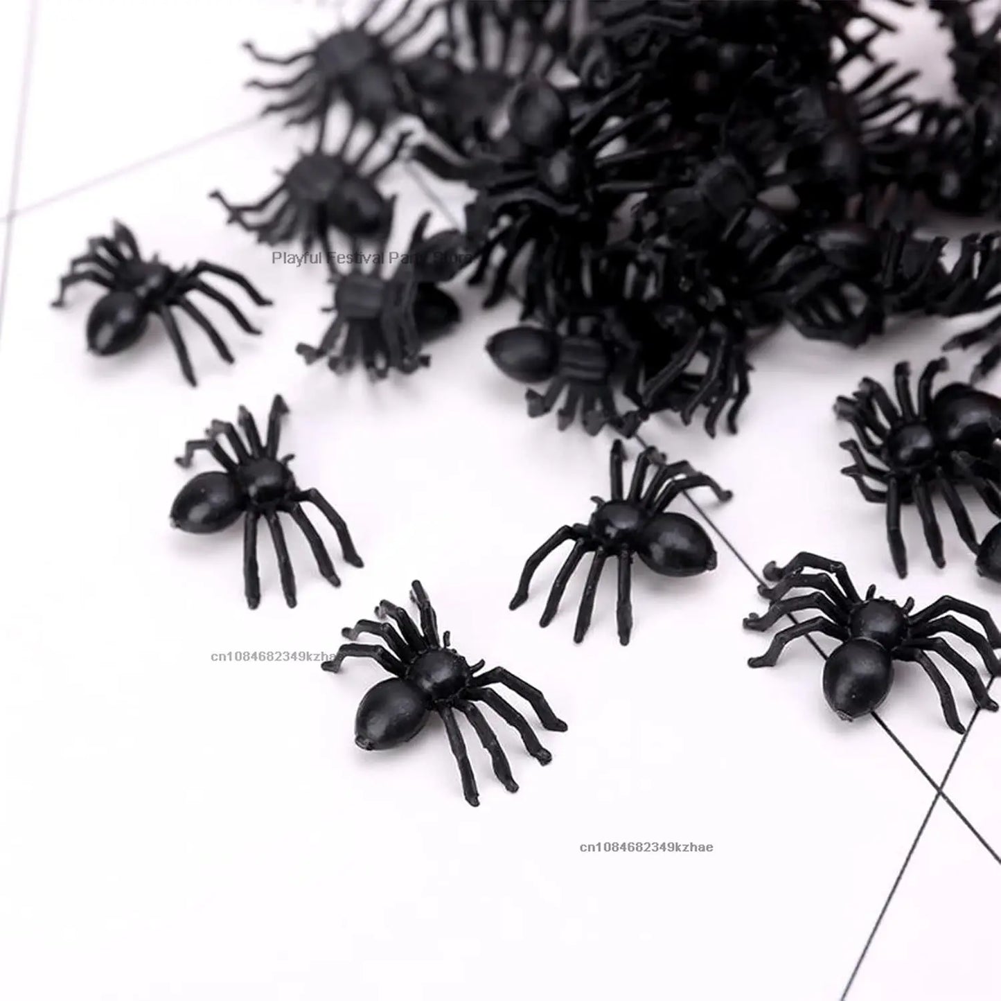 20/50pcs Halloween Spiders Decorations Small Black Plastic Spiders Haunted House Spider Decoration Simulation Tricky Decorations