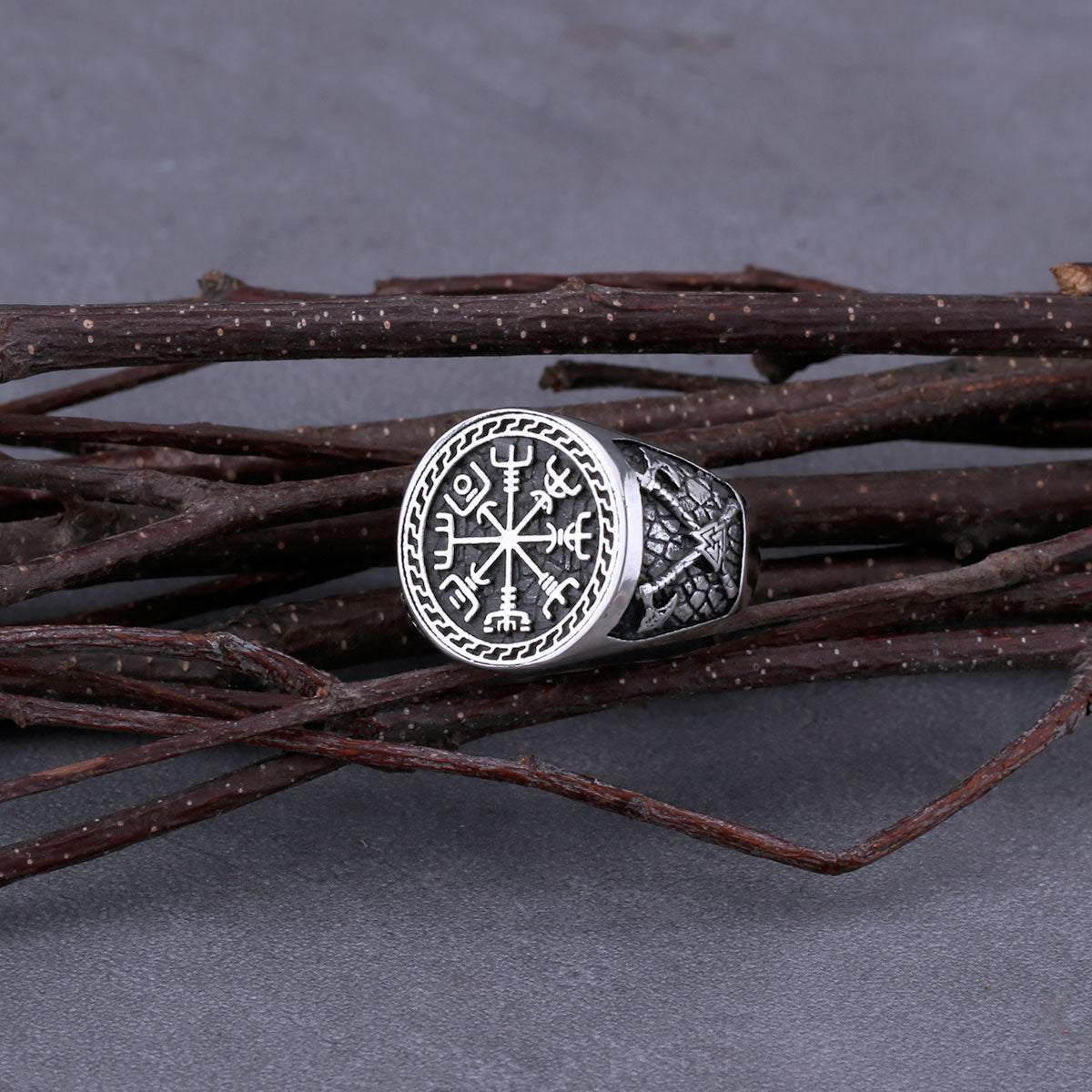 Nordic Viking Axe Vegvisir Compass Ring Men Stainless Steel Vintage Fashion Hip Hop Biker Ring Punk Awe of Helmet Amulet Jewelry