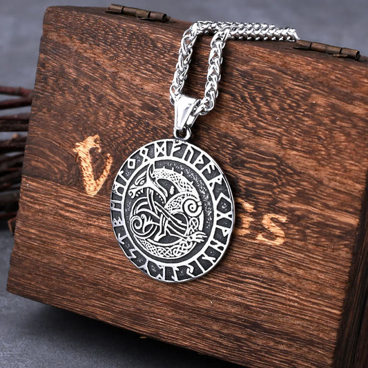 Viking Self-devourer Dragon Ouroboros Necklace Men Vintage Odin Stainless Steel Amulet Pendant Necklace Viking Fashion Jewelry