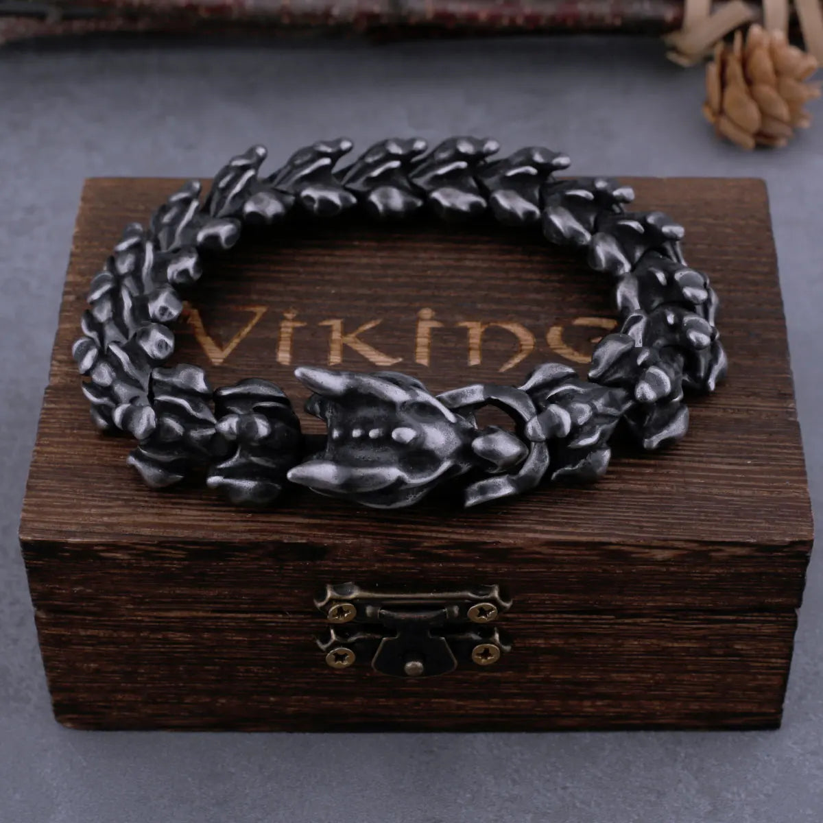 Nordic Vikings New High-end Retro Keel Bracelet Men's Charm Stainless Steel Fashion Animal Jewelry One Piece