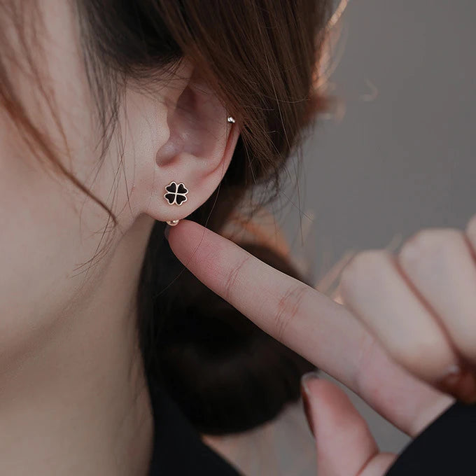 One Piece 925 Silver Cute Black Heart Clover Plant Stud Earrings for Fashion Women Fine Jewelry Minimalist Accessories