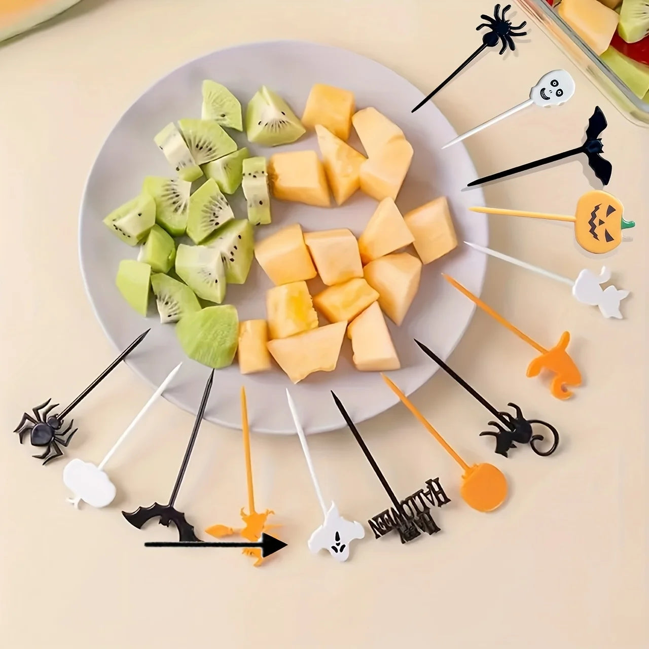10/30/40PCS Plastic Halloween Toothpicks Halloween Cupcake Topper Ghost Bat Spider Fruit Toothpicks Halloween Party Cake Decorat