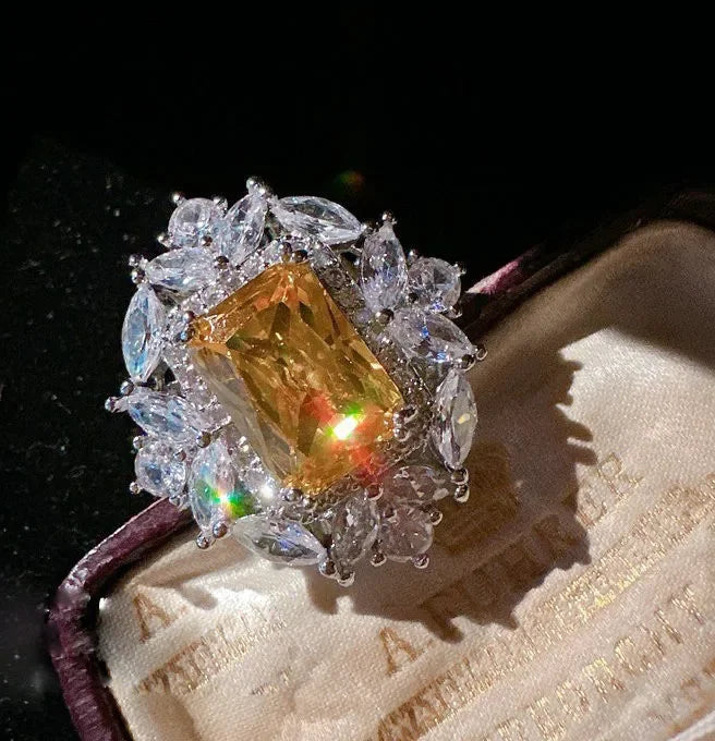 Women Canary tourmaline water drop gemstone necklace plated with 18K gold Farah crown zircon ring