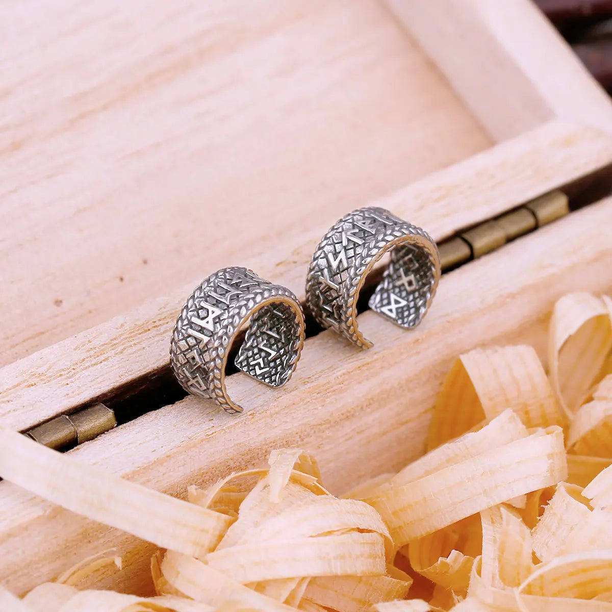 Vintage Vikings Rune Clip Earrings For Men Stainless Steel Nordic Odin Amulet Earrings Fashion Hip Hop Punk Biker Gift Jewelry