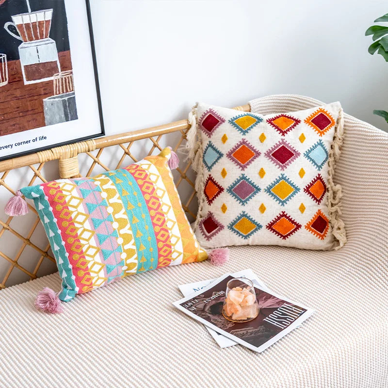 Nordic Ethnic Style Cushion Cover Cotton Moroccan Handmade Embroidery Cotton Tassel Throw Pillow Cover Living Room Home Decor