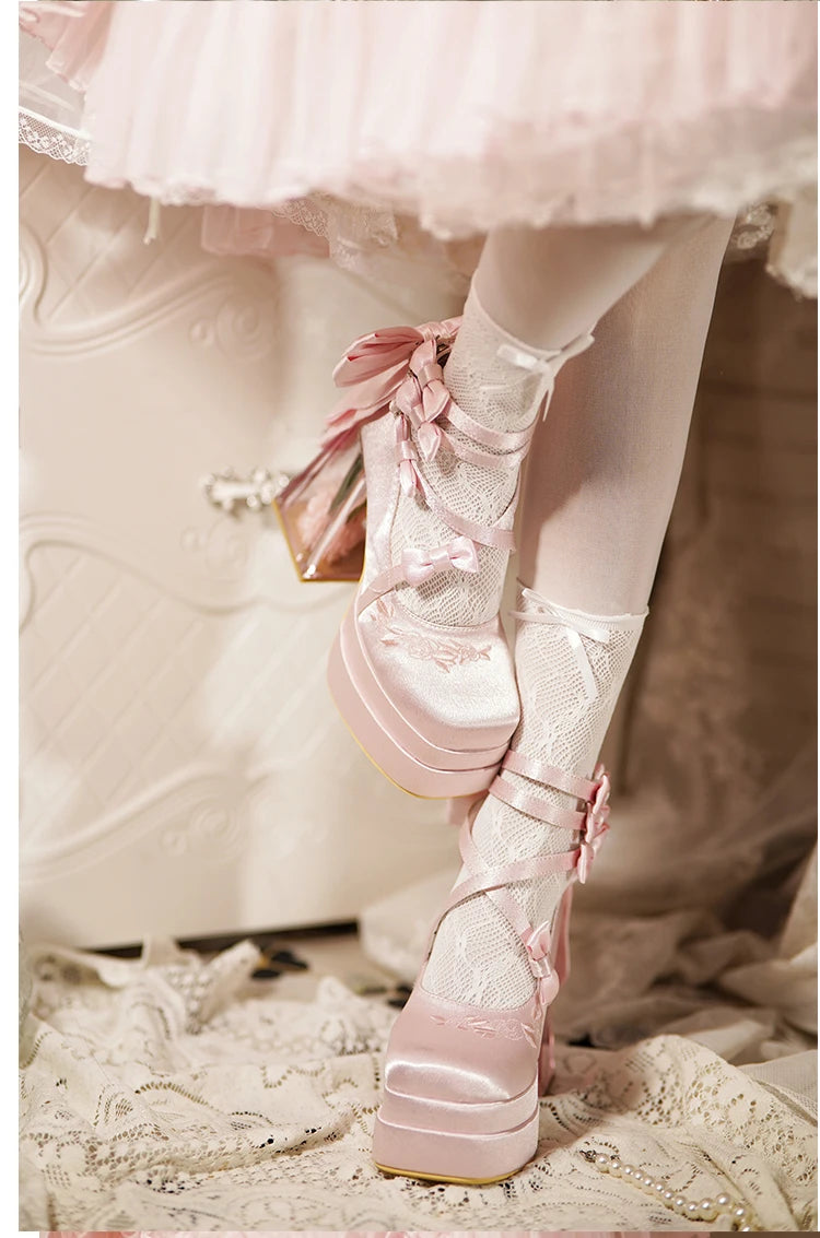 Original Lolita High Heels Elegant Ladies Camellia Embroidery Sweet Bow Satin Mary Jane Shoes Cos Shoes Women's Chunky Heels