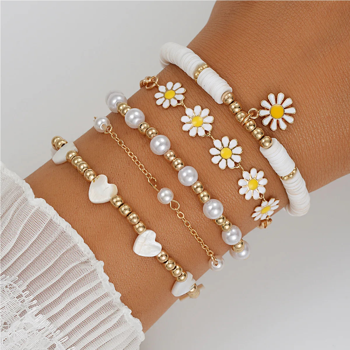 3pcs Cute Daisy Flower Pendant Bracelet Anklet Set for Women Bohemian Beaded Enamel Sunflower Stackable Hand String Jewelry