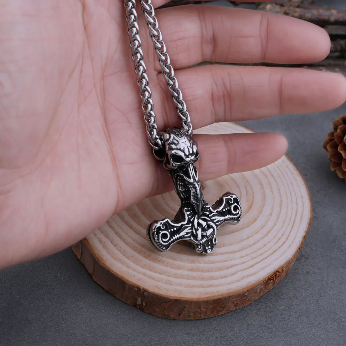 Viking Thor Mjolnir and Skull Necklace Men's Fashion Celtic Knot Amulet Hip Hop Punk Biker Pendant Stainless Steel Jewelry Gift