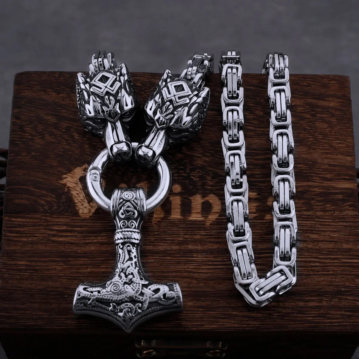 Nordic Classic Viking Thor's Hammer Men's Pendant Necklace Domineering Wolf Head Amulet Jewelry Necklace Gift