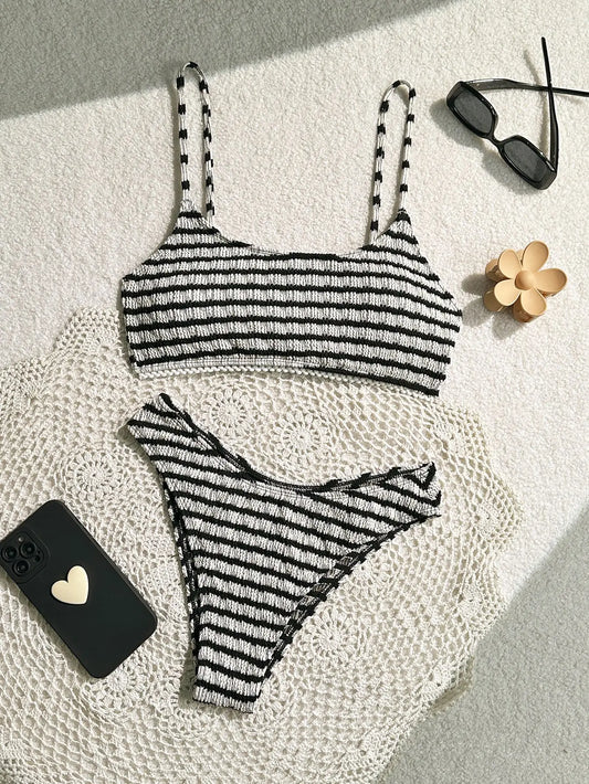 Sexy Black Striped Bikinis 2024 Women Halter Pleate Push Up Micro Swimsuit Brazilian Beach Bathing Suit Holiday Thong Swimwear