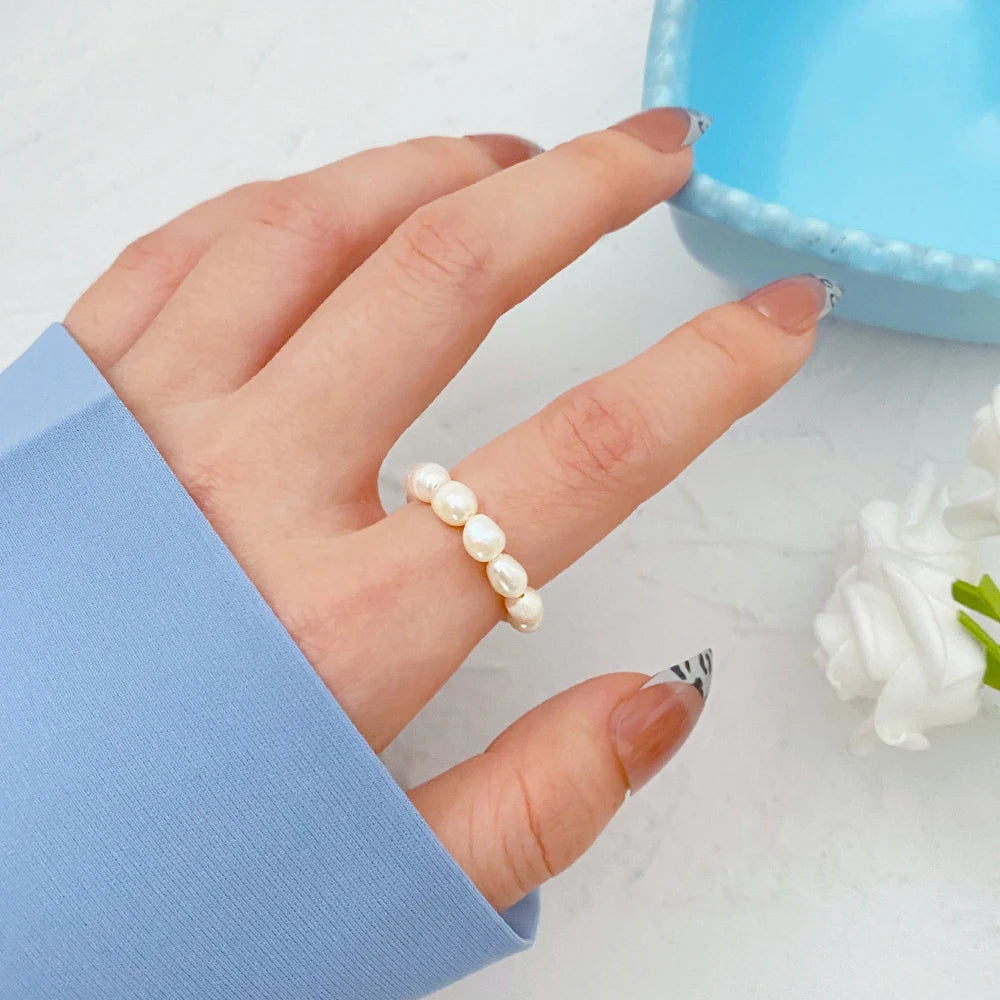Fashion Elegant Beaded Pearl Rings Imitation Pearl Geometric Rings for Women Continuous Circle Minimalist Ring 2022 New