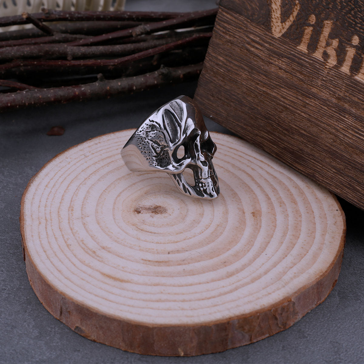 316L Stainless Steel Neo-Gothic Twist Skull Ring for Men Fashion Rock Polished Accessories Hip Hip Biker Jewelry As A Gift