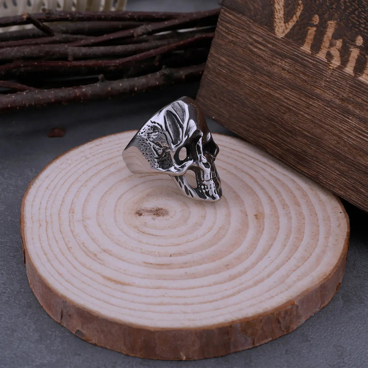 316L Stainless Steel Neo-Gothic Twist Skull Ring for Men Fashion Rock Polished Accessories Hip Hip Biker Jewelry As A Gift