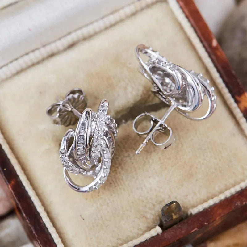 Delicate Bright Zirconia Stud Earrings for Women Engagement Jewelry Fashion Silver Color Accessories for Wedding Ceremony